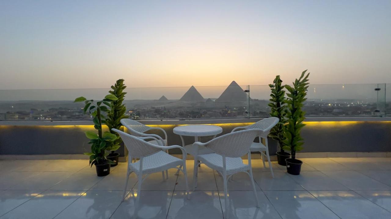 Panorama Pyramids & Jacuzzi Hotel Kairó Kültér fotó